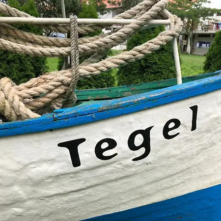 Tegel מלון לוזנטס